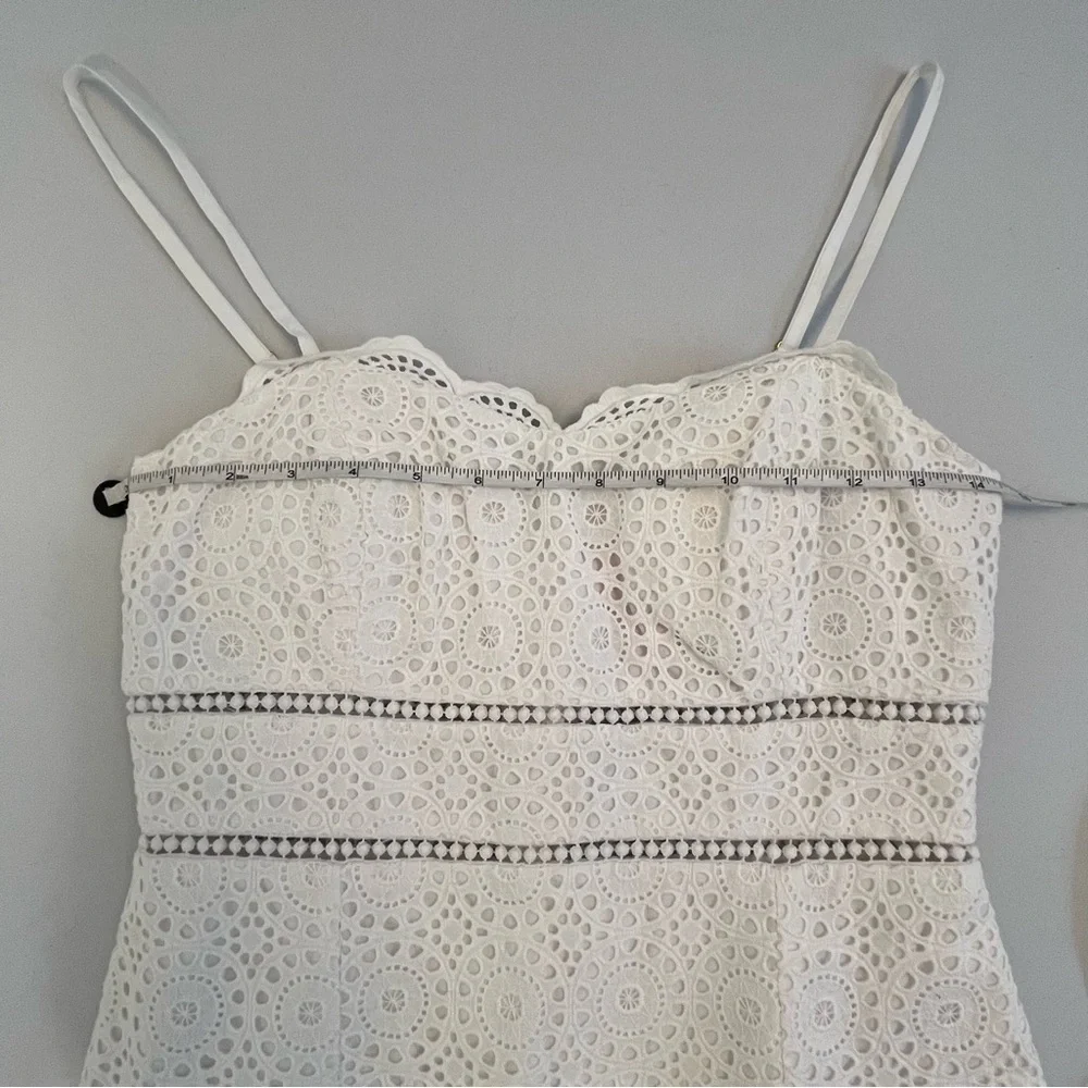 Lilly Pulitzer Jaida White Eyelet 100% Cotton Mini Dress Size 4 - Picture 8 of 13